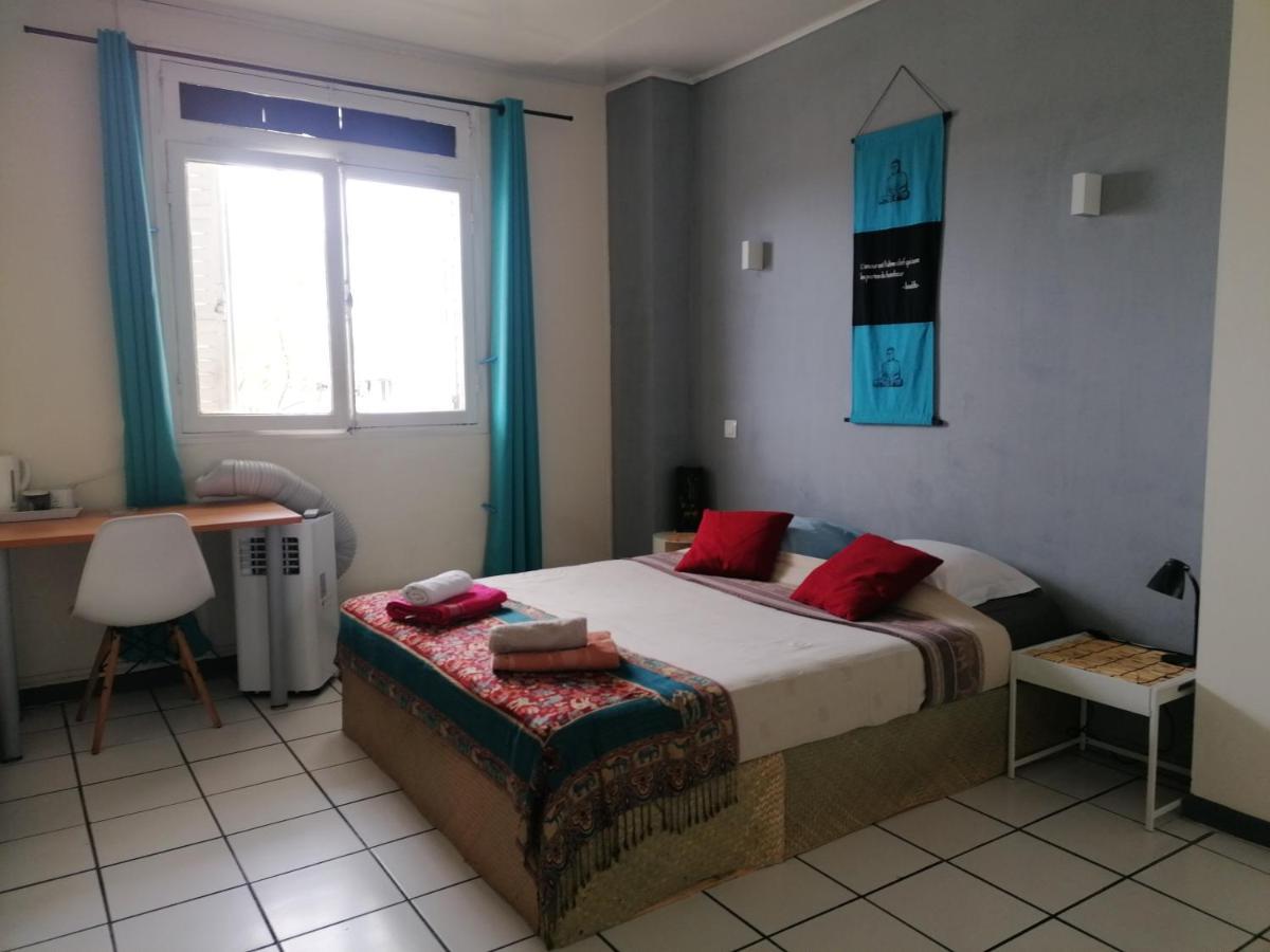 Jolie Chambre Climatisee Avec Balcon Chez L'Habitant Saint Pierre Dış mekan fotoğraf