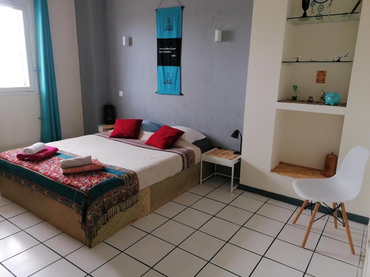 Jolie Chambre Climatisee Avec Balcon Chez L'Habitant Saint Pierre Dış mekan fotoğraf
